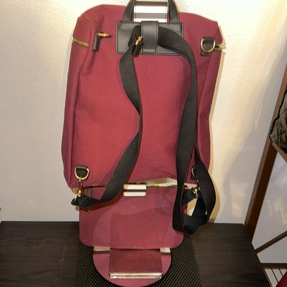 Henri Bendel Limited Edition Convertible Canvas Backpack/oversized coin purse - Picture 8 of 10